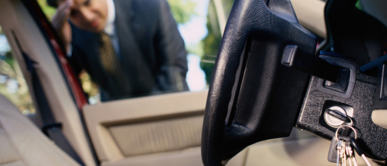 24 hour car locksmith in Apple Valley