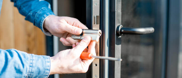 Commercial Locksmith Apple Valley